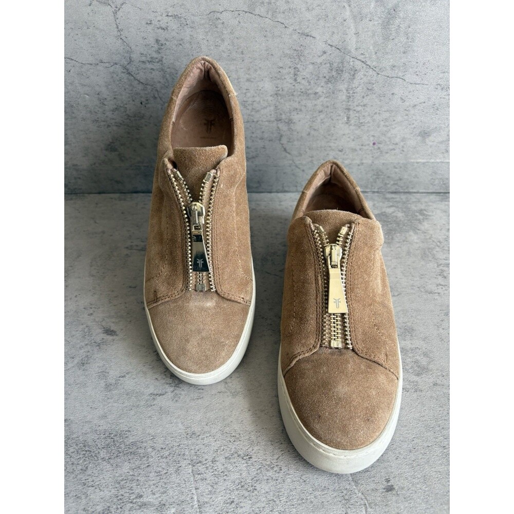 Frye Women’s Lena zip low sneaker in brown suede Leather size 9 EUC